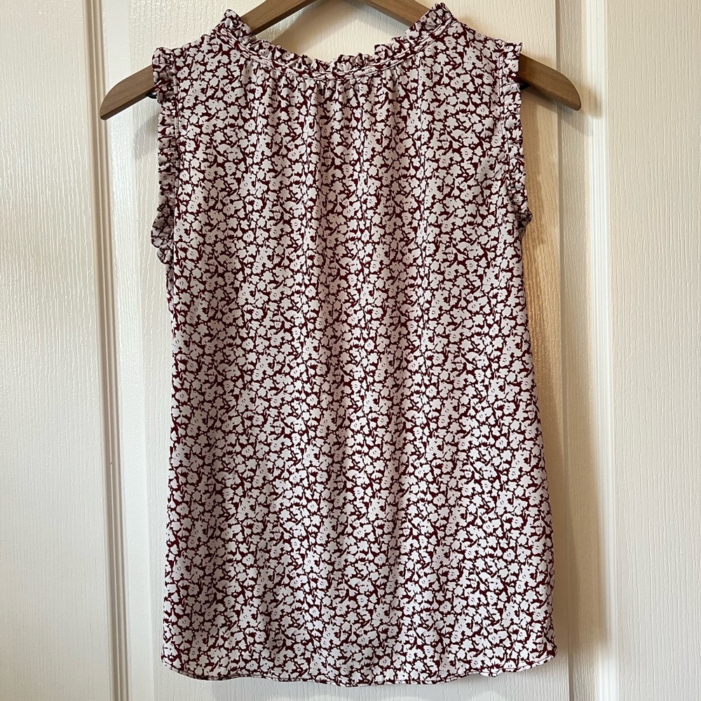 LOFT Burgundy and White Floral Ruffle-Trim Sleeveless Shell Top Women’s XS